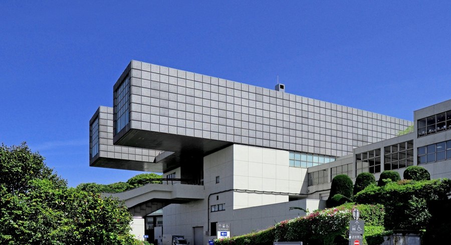 北九州市立美術館